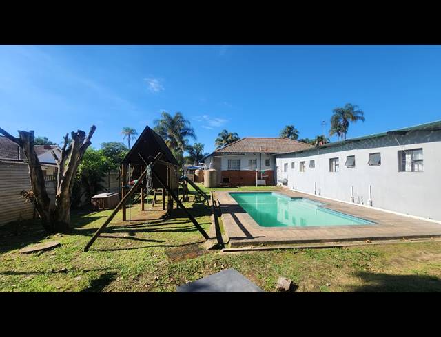 18 BEDROOM FREESTANDING FOR SALE IN SCOTTSVILLE